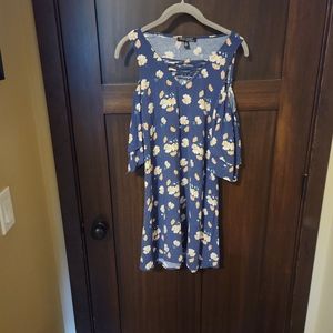 EUC Women's WYLD HEART Boho Navy Floral Cold Shoulder Sleeve Dress Size Small